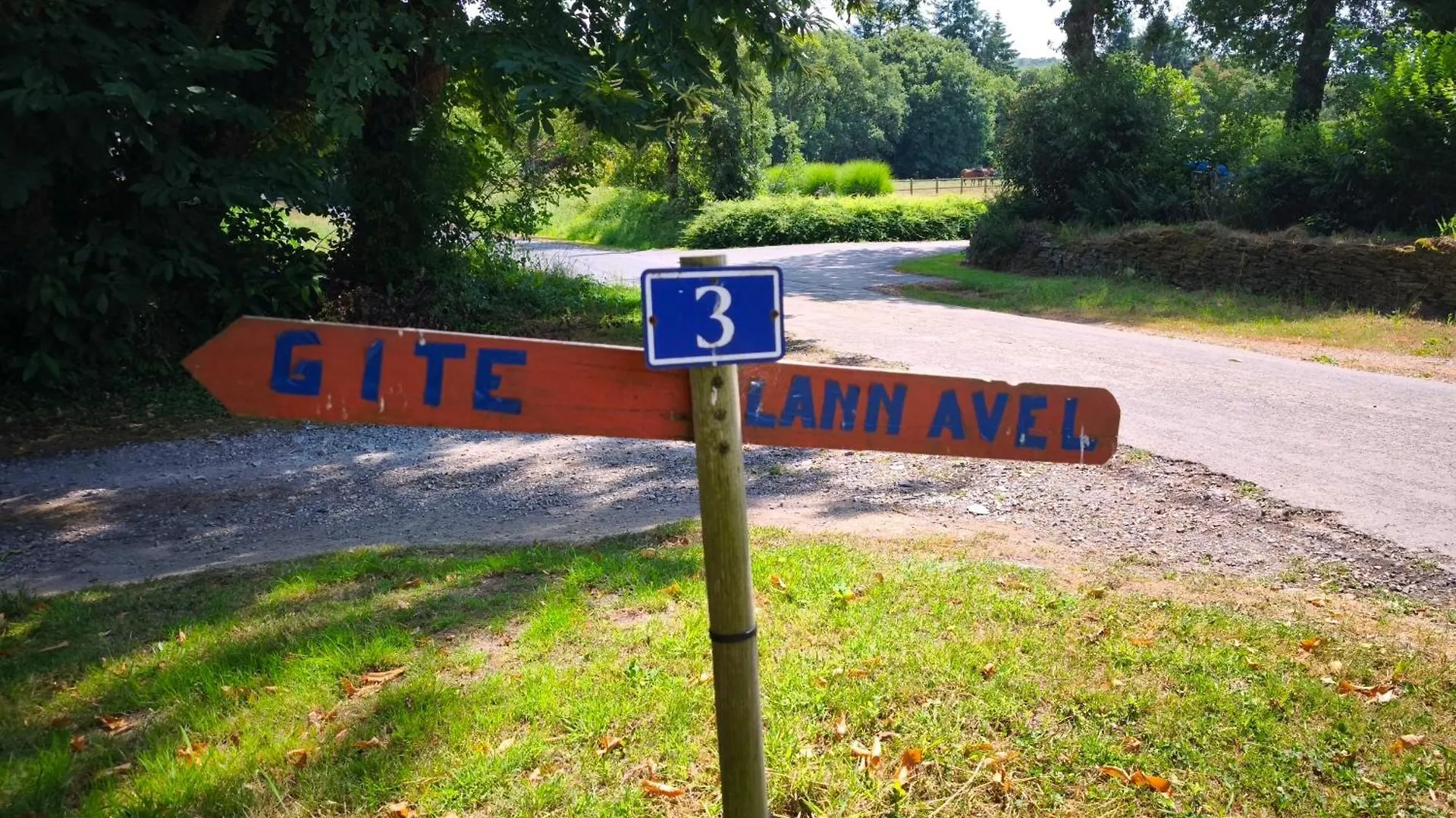 Gite Lann Avel Classe 3 Etoiles Wifi Calme Campagne Laniscat 0*,  France