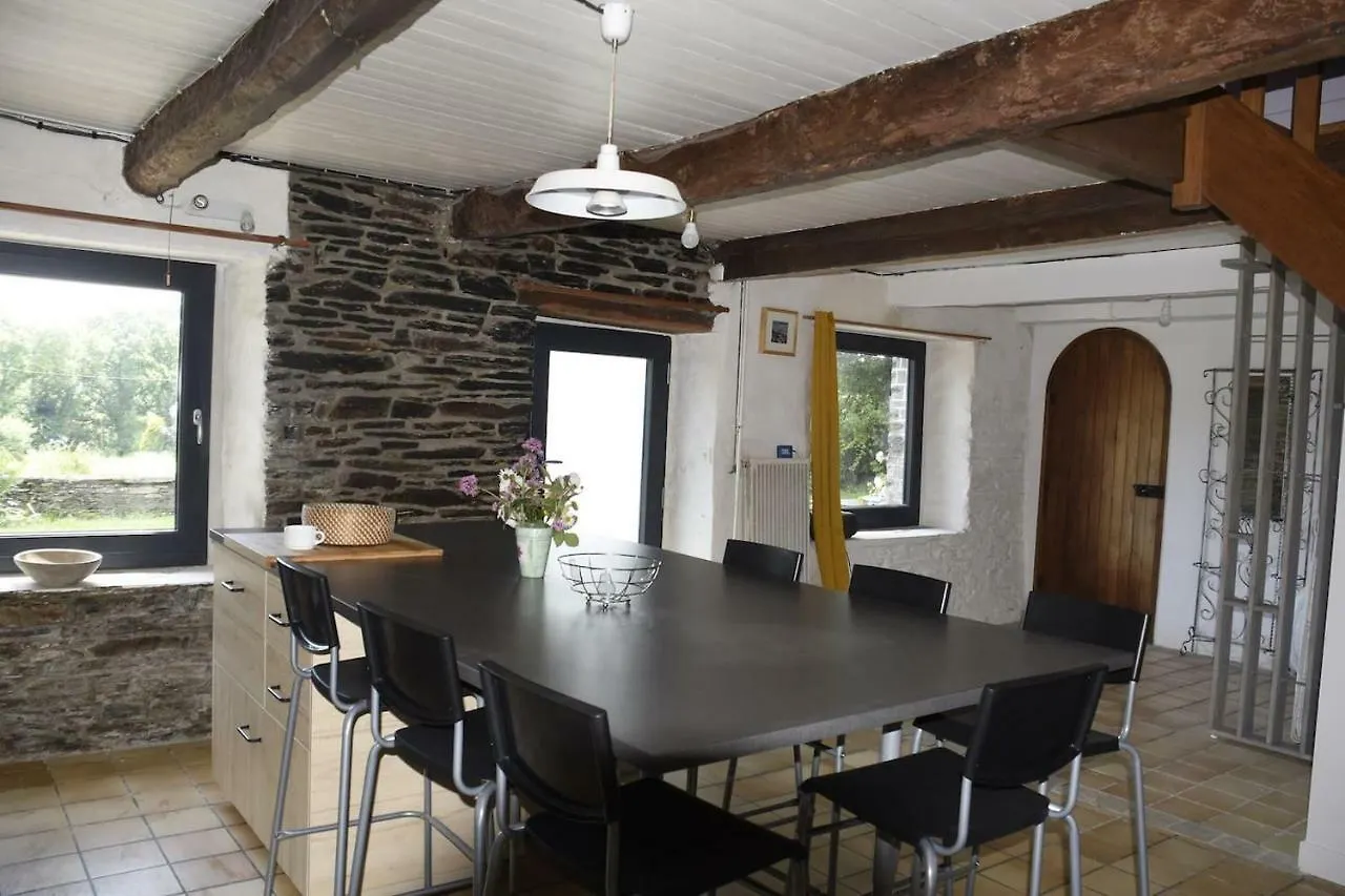 Holiday home Gite Lann Avel Classe 3 Etoiles Wifi Calme Campagne Laniscat